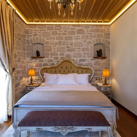 Hotel Cunda Baradiel