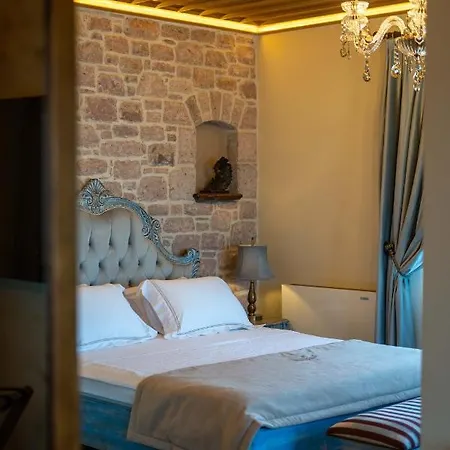 Hotel Cunda Baradiel *