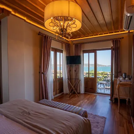 Hotel Cunda Baradiel