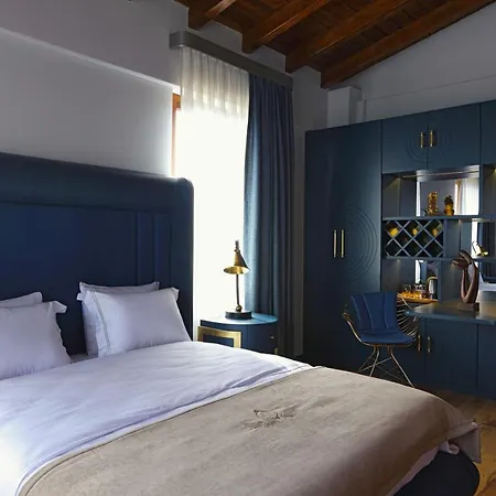 Hotel Cunda Baradiel *