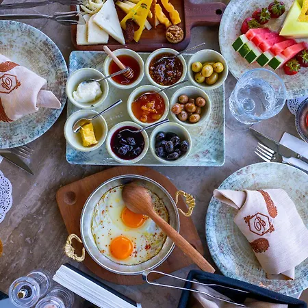 Hotel Cunda Baradiel *