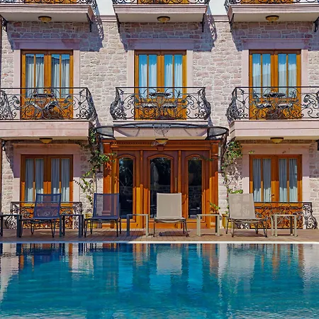 Hotel Cunda Baradiel