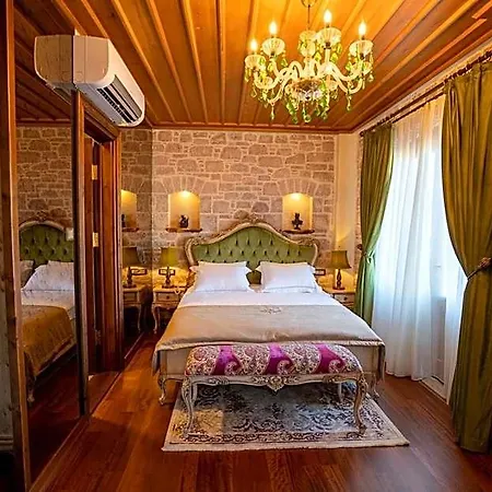 Hotel Cunda Baradiel *