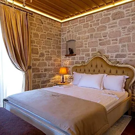 Cunda Baradiel Hotel